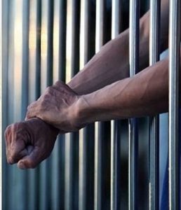 قول دادهام تا شب خواستگاری چایی نخورم!