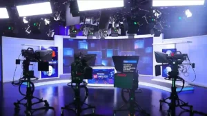 رهایی برنامهساز تلویزیونی از زندان با کمک خیرین